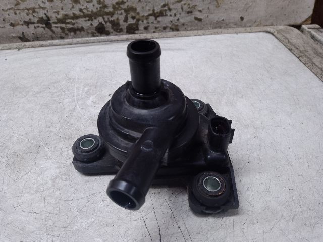 bontott TOYOTA PRIUS Vízpumpa