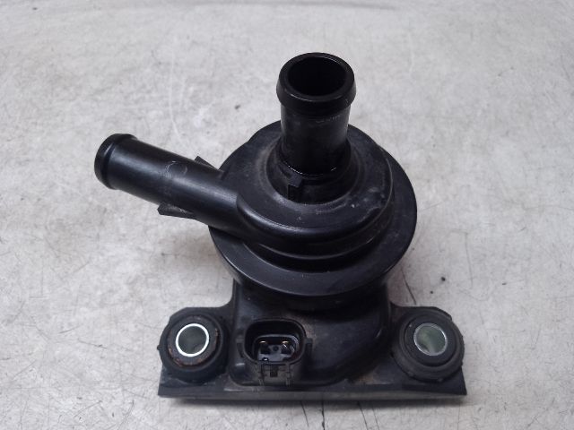 bontott TOYOTA PRIUS Vízpumpa