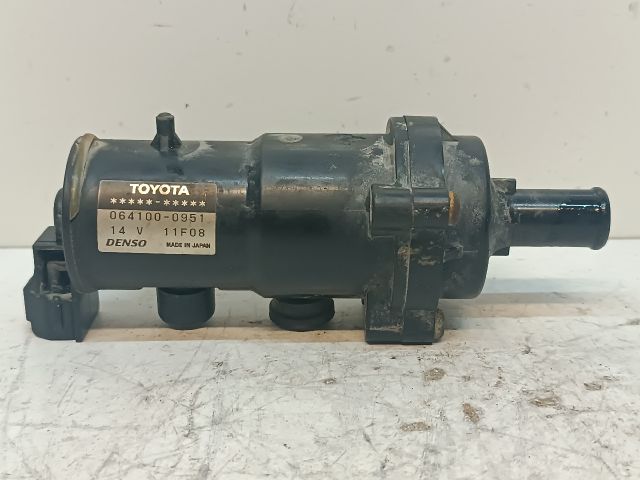 bontott TOYOTA PRIUS Vízpumpa