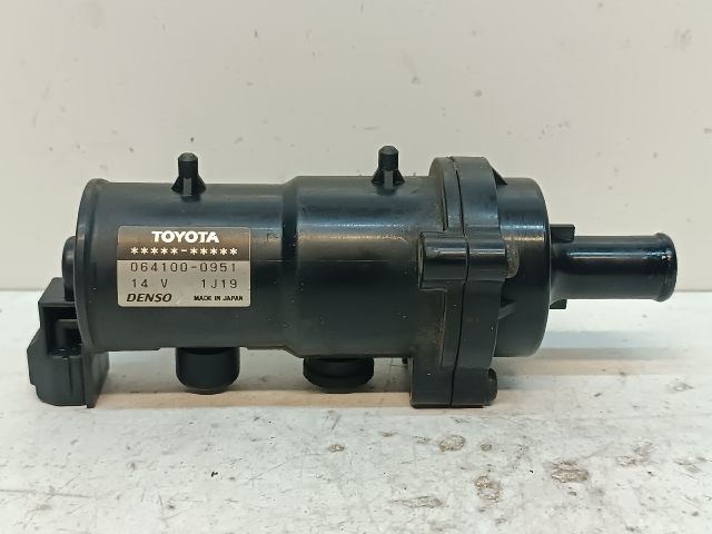 bontott TOYOTA PRIUS Vízpumpa