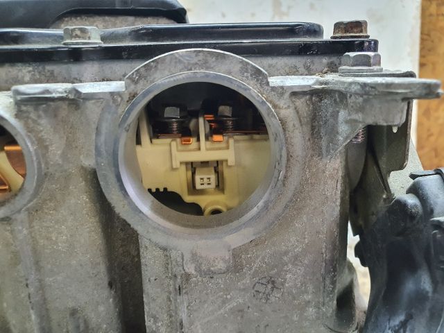 bontott TOYOTA PRIUS Hybrid Inverter