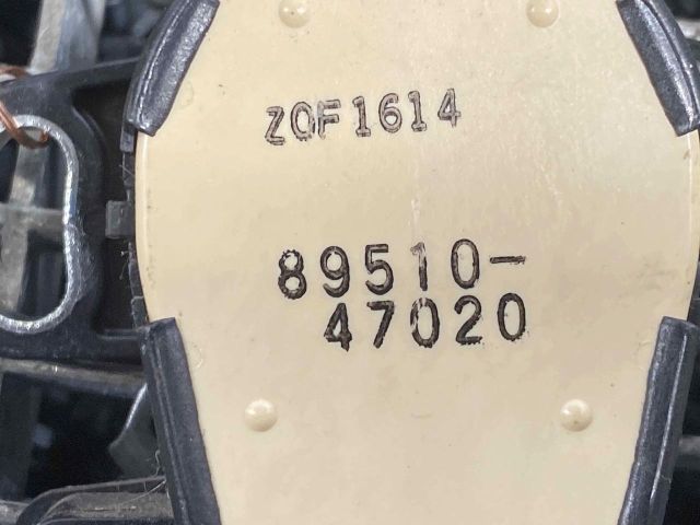 bontott TOYOTA PRIUS Jeladó (Magában)