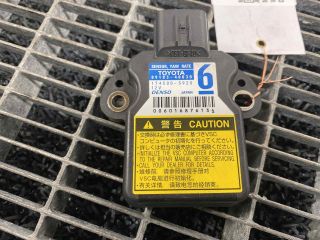 bontott TOYOTA PRIUS Jeladó (Magában)