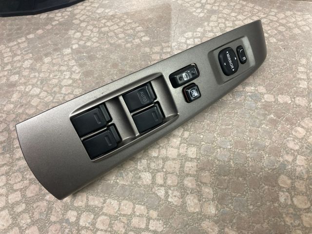 bontott TOYOTA PRIUS Ablakemelő és Tükör Kapcsoló