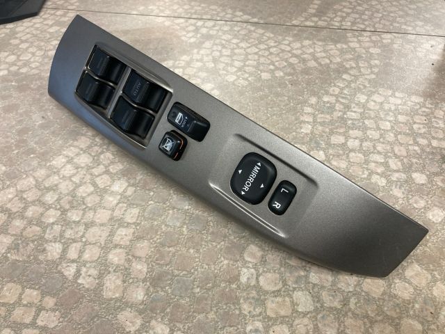 bontott TOYOTA PRIUS Ablakemelő és Tükör Kapcsoló