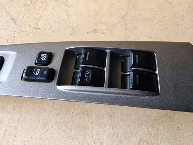 bontott TOYOTA PRIUS Ablakemelő és Tükör Kapcsoló