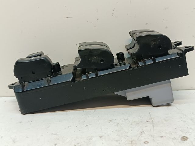 bontott TOYOTA PRIUS Ablakemelő Kapcsoló Négyes / Kettes