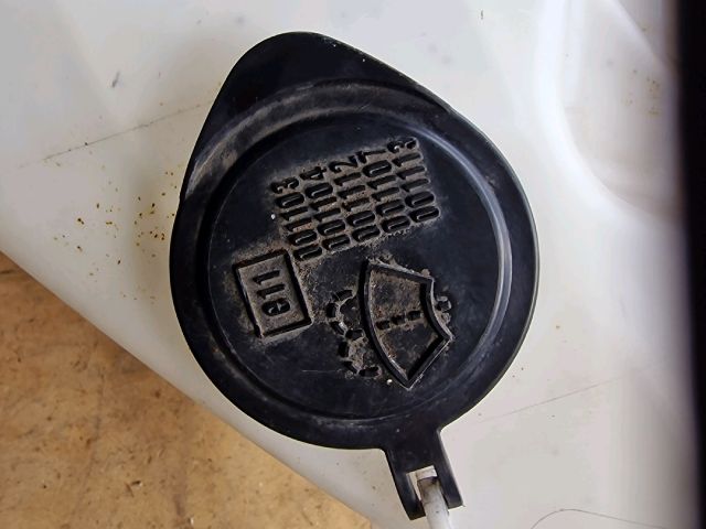 bontott TOYOTA PRIUS Ablakmosó Tartály