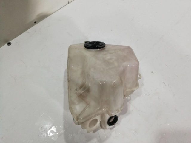 bontott TOYOTA PRIUS Ablakmosó Tartály