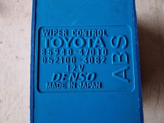 bontott TOYOTA PRIUS Ablaktörlő Relé