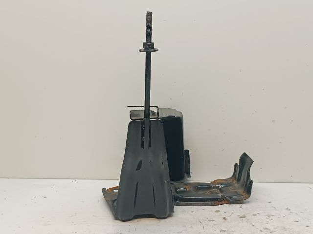 bontott TOYOTA PRIUS Akkumulátor Leszorító