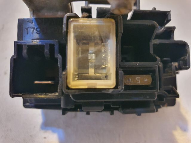 bontott TOYOTA PRIUS Akkumulátor Saru Elektronikával