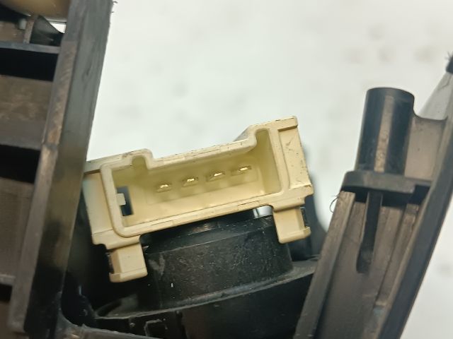 bontott TOYOTA PRIUS Bal A Oszlop Hangszóró Burkolat