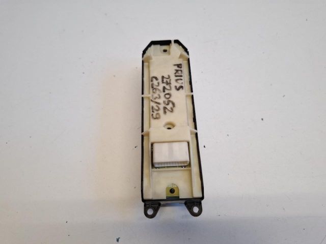 bontott TOYOTA PRIUS Bal első Ablakemelő Kapcsoló