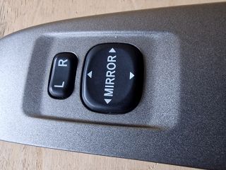 bontott TOYOTA PRIUS Bal első Ablakemelő Kapcsoló