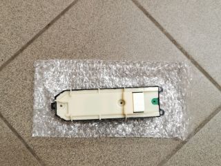 bontott TOYOTA PRIUS Bal első Ablakemelő Kapcsoló