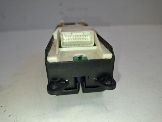 bontott TOYOTA PRIUS Bal első Ablakemelő Kapcsoló