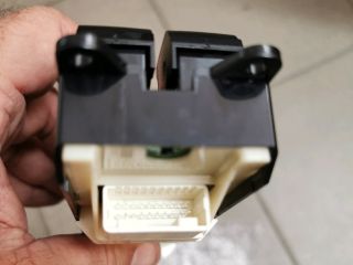 bontott TOYOTA PRIUS Bal első Ablakemelő Kapcsoló