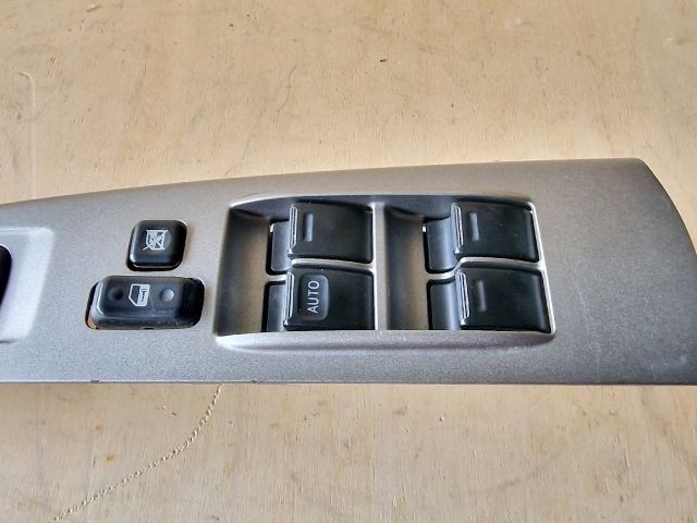 bontott TOYOTA PRIUS Bal első Ablakemelő Kapcsoló