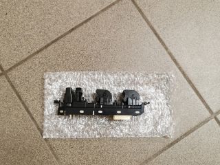 bontott TOYOTA PRIUS Bal első Ablakemelő Kapcsoló