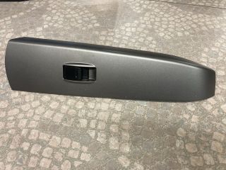 bontott TOYOTA PRIUS Bal első Ablakemelő Kapcsoló