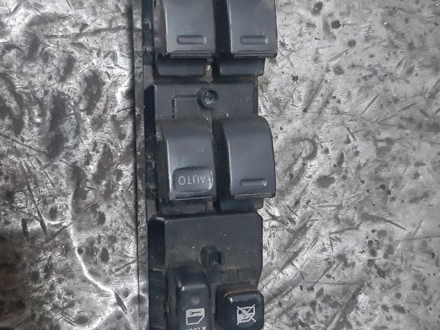 bontott TOYOTA PRIUS Bal első Ablakemelő Kapcsoló