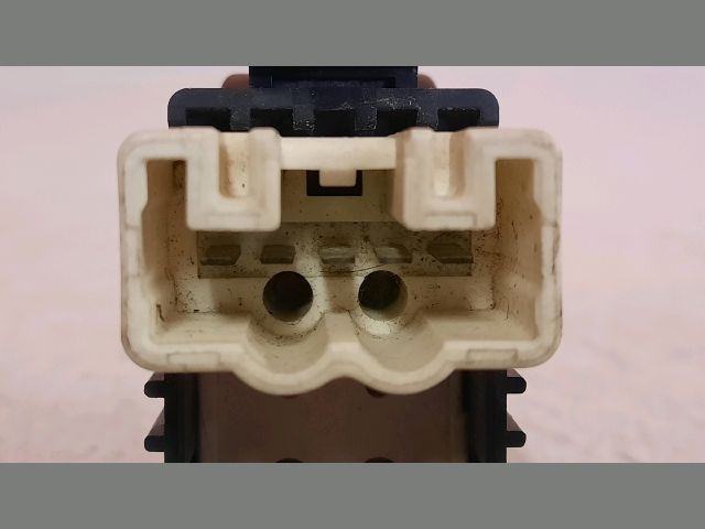 bontott TOYOTA PRIUS Bal első Ablakemelő Kapcsoló