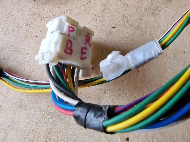 bontott TOYOTA PRIUS Bal első Ajtó Kábelköteg