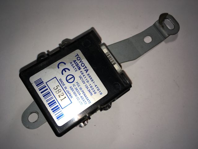 bontott TOYOTA PRIUS Bal első Ajtó Vezérlőegység