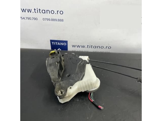 bontott TOYOTA PRIUS Bal első Ajtózár