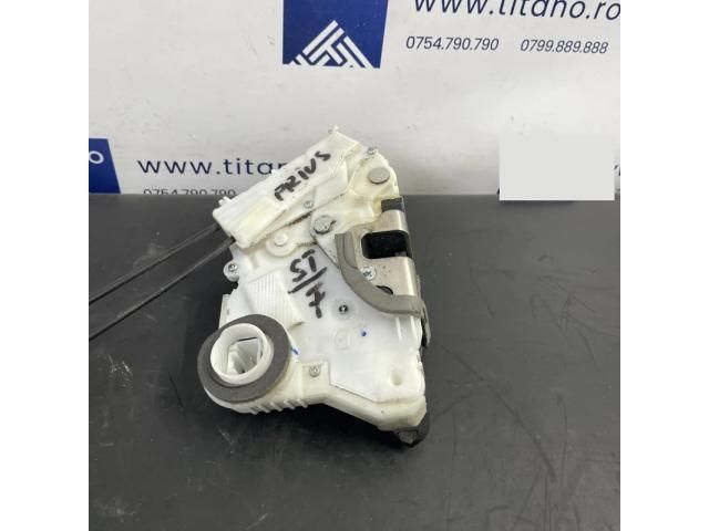 bontott TOYOTA PRIUS Bal első Ajtózár