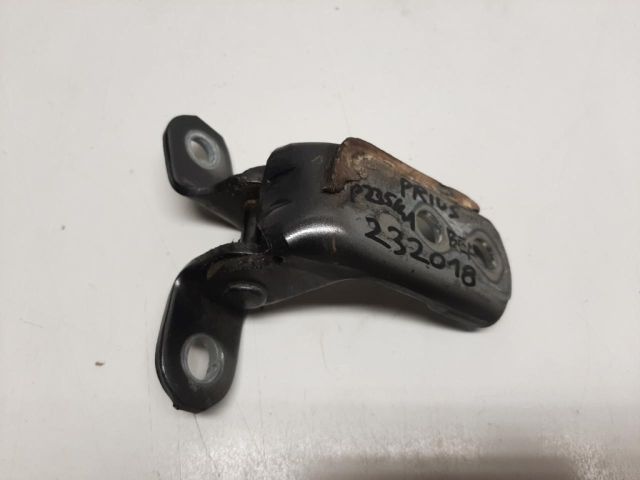 bontott TOYOTA PRIUS Bal első Felső Zsanér