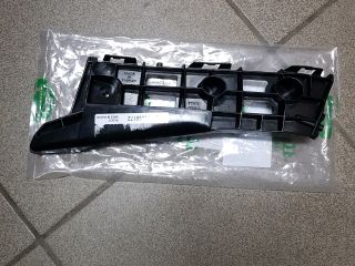 bontott TOYOTA PRIUS Bal első Lökhárító Tartó (Műanyag)