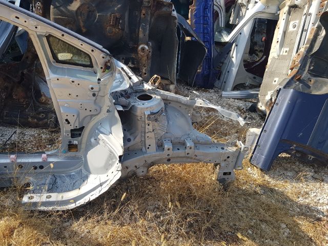 bontott TOYOTA PRIUS Bal első Negyed Karosszéria Csomag