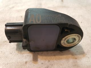 bontott TOYOTA PRIUS Bal első Oldal Ütközés Érzékelő