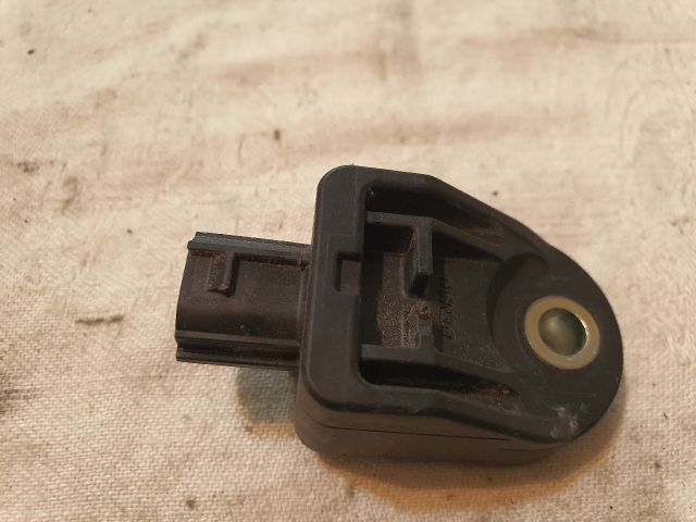 bontott TOYOTA PRIUS Bal első Oldal Ütközés Érzékelő