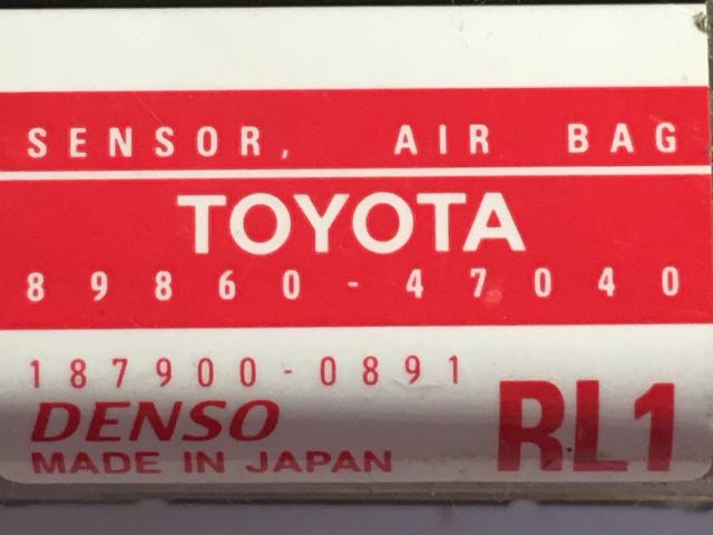 bontott TOYOTA PRIUS Bal első Oldal Ütközés Érzékelő