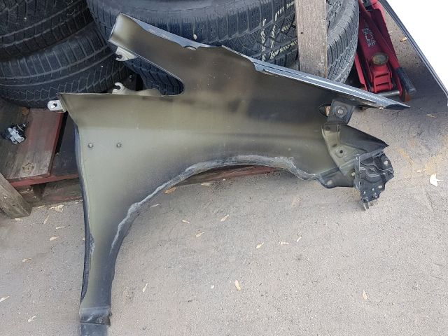 bontott TOYOTA PRIUS Bal első Sárvédő