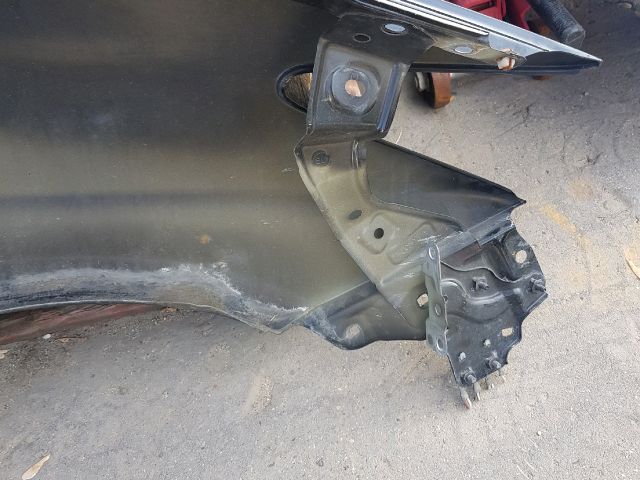 bontott TOYOTA PRIUS Bal első Sárvédő