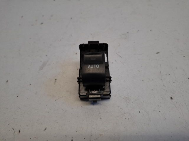 bontott TOYOTA PRIUS Bal hátsó Ablakemelő Kapcsoló