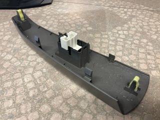 bontott TOYOTA PRIUS Bal hátsó Ablakemelő Kapcsoló