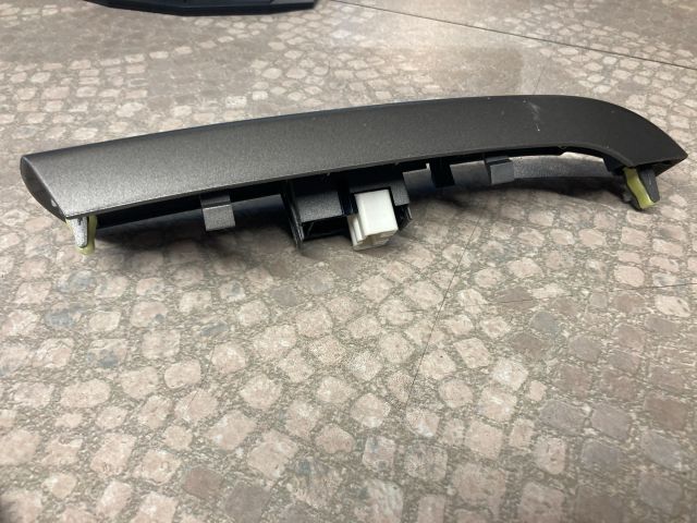 bontott TOYOTA PRIUS Bal hátsó Ablakemelő Kapcsoló