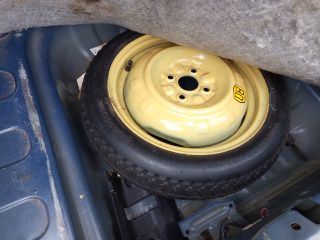 bontott TOYOTA PRIUS Bal hátsó Fixüveg (Ajtóban)