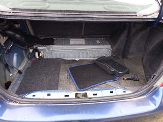 bontott TOYOTA PRIUS Bal hátsó Fixüveg (Ajtóban)