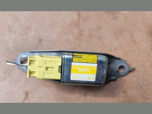 bontott TOYOTA PRIUS Bal hátsó Oldal Ütközés Érzékelő