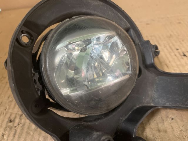 bontott TOYOTA PRIUS Bal Ködfényszóró