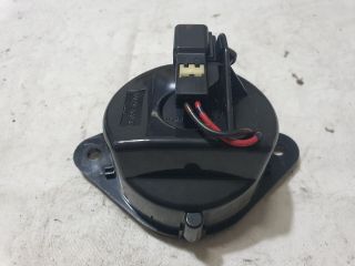 bontott TOYOTA PRIUS Bal Műszerfal Hangszóró