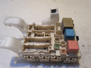 bontott TOYOTA PRIUS Biztosítéktábla Utastér