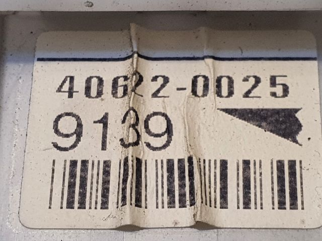 bontott TOYOTA PRIUS Biztosítéktábla Utastér