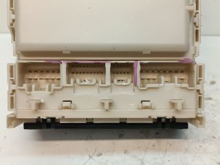 bontott TOYOTA PRIUS Biztosítéktábla Utastér